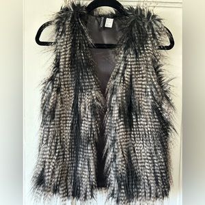 Faux fur Vest